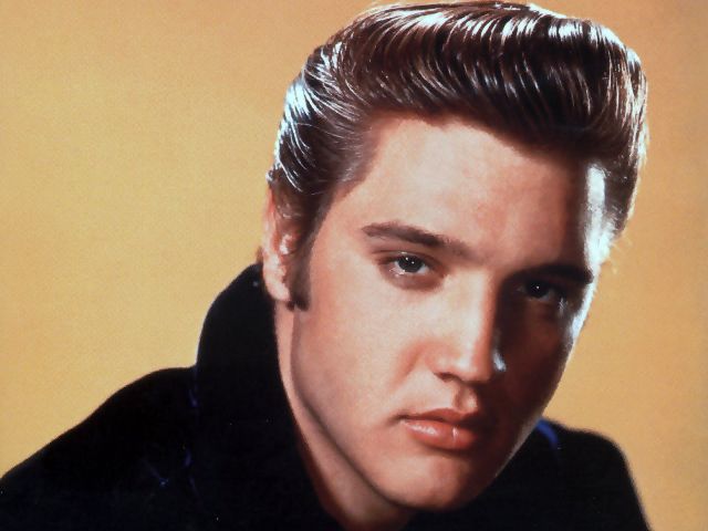 You are currently viewing Δίωρο αφιέρωμα στον βασιλιά Elvis!