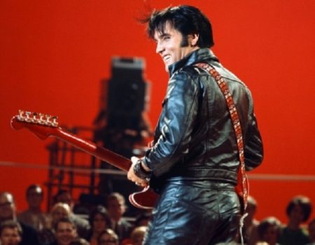 Ας θυμηθούμε ένα παλιό αφιέρωμα για τον Elvis, από τον Γιώργο Παπαστεφάνου