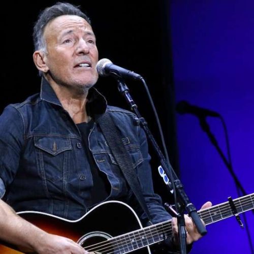 To ”αφεντικό΄΄ τιμάται με το Βραβείο Woody Guthrie!