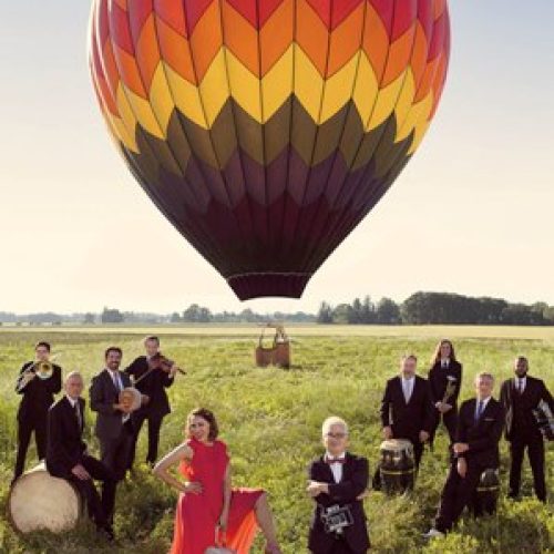 PINK MARTINI 3353 photo by Holly Andress